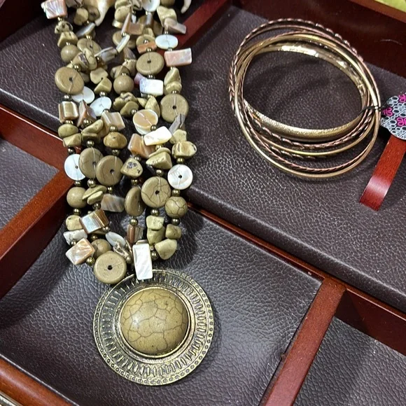 Jewelry NWOT - Picture 4 of 4